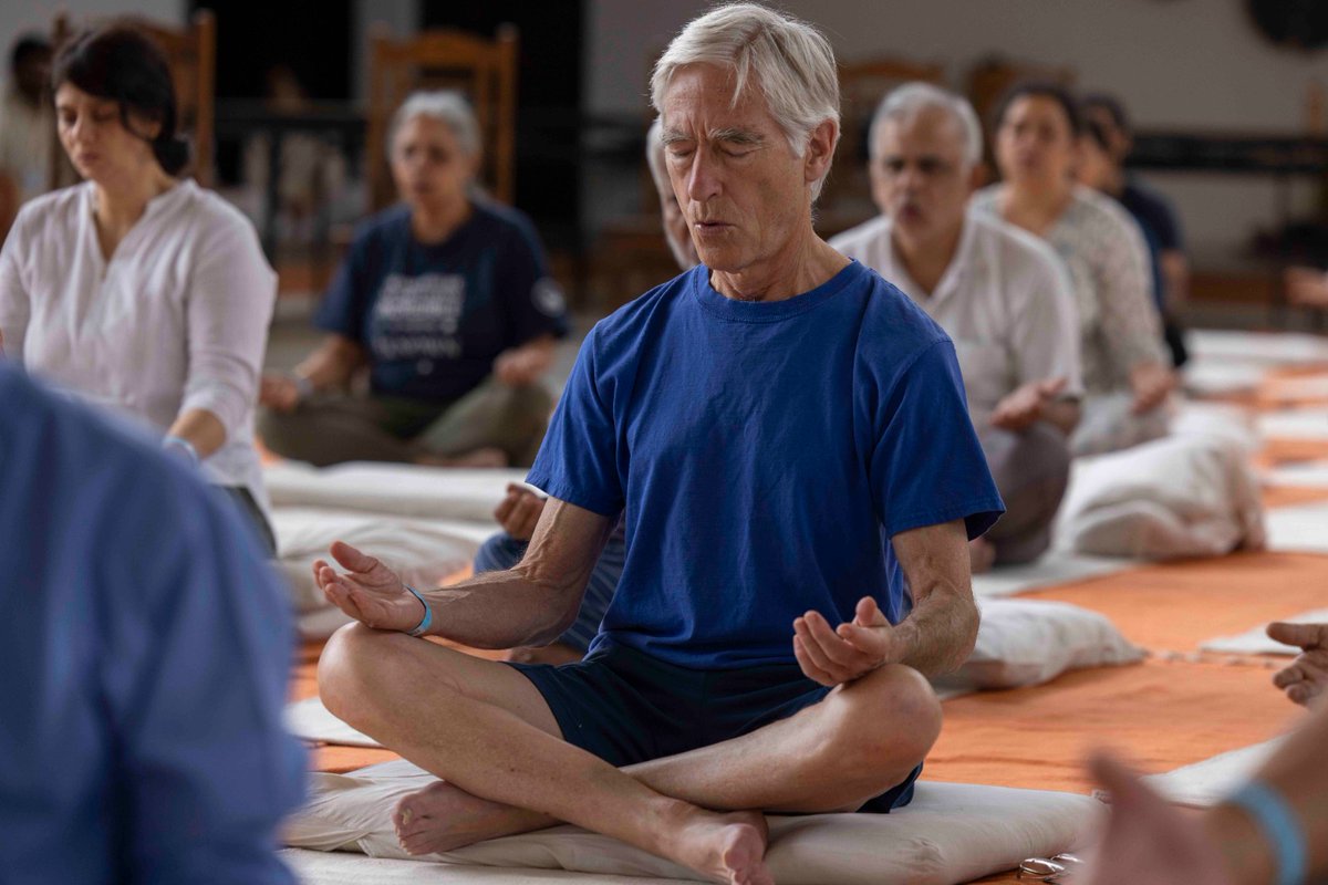 ishafoundation's tweet photo. It's time for Yoga!

#G20India #Science20
@g20org @S20_India
