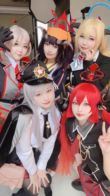 Cosplayブルーアーカイブ  《 美食研究会へようこそ。 究極の味を求めて、 共に冒険に出かけましょうか? 》  #0722美食研全員集合
