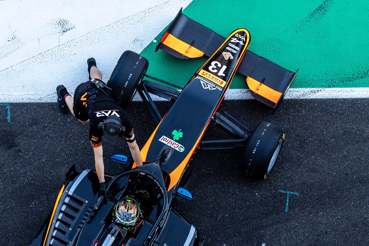 MunawerMSport's tweet image. Along with @JonnyEdgar_ in the @Formula3 championship, there’s also racing to keep track of in #LeCastellet and America with the #EFOpen, #FRECA and #IMSA…

What a job! 🥳

#Racing #Motorsport