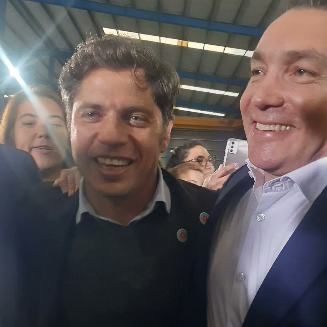 celeste_gonz's tweet photo. @sergiomassaok
Y @kicillofok en #florenciovarela❤ junto anuestro Querido #Intendente @andreswatsonok
en el #parqueindustrialytecnológico " #pitec #inversion #produccion #confianza #CompromisoReal #estadopresente dejando claro cual es el modelo de país que necesitamos ✌🏻🇦🇷✌🏻 https://t.co/1t7bImExy8