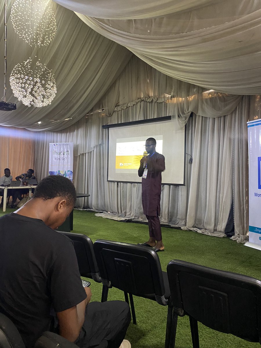 TaoCodeUx's tweet image. Live @gdgibadan