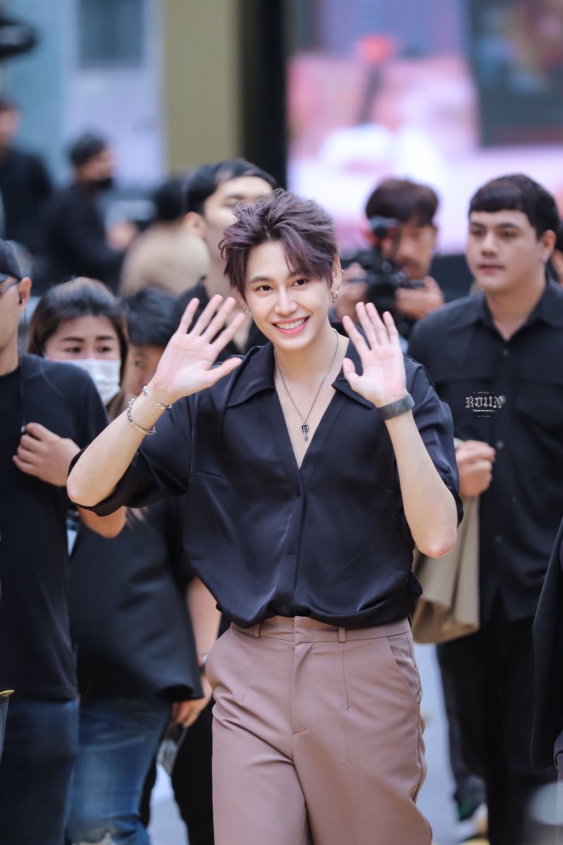 bb0un_official's tweet photo. ความแพรวพราวนี้มีสิบให���ร้อยเลยย💯

#NESCAFEGoldCremaXBb0un https://t.co/En2Q40Bumb