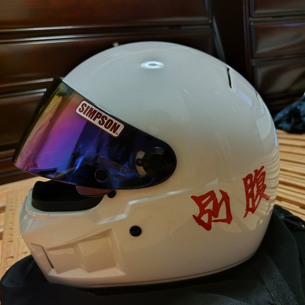 madzzr1100's tweet photo. #これを見た人は貴方のヘルメットを見せて下さい
#simpsonhelmet
#sb13 https://t.co/cVuKSujE9o