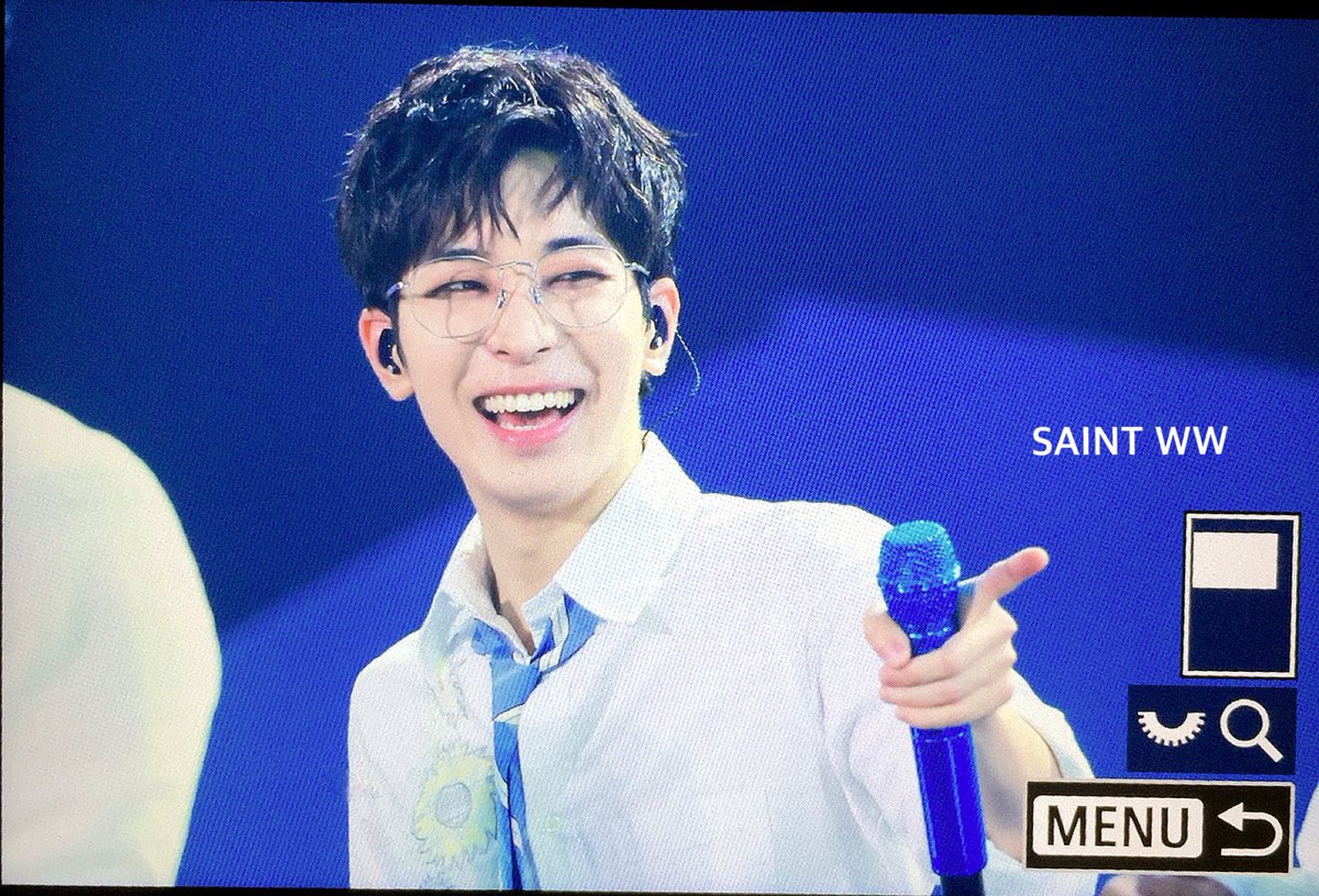 wonnnwoo's tweet photo. tears in my eyes hes really my everything https://t.co/yePNPF1so8