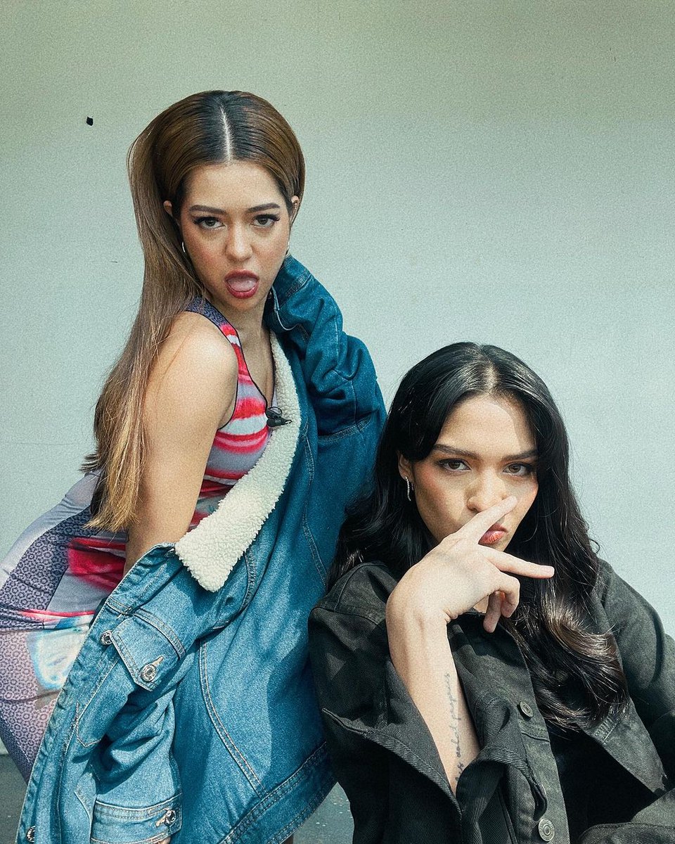itsToniye's tweet photo. I'm happy that our Janey is surrounded by supportive and genuine people 🥰🥹🫶💛♥️ thank u jea, sue & riri
#JaneSquared #JaneSue #Besties https://t.co/JOJpuztwtr