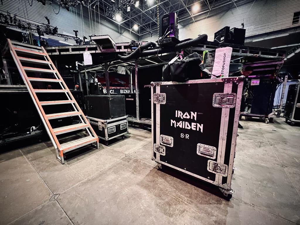 Setting up for the show here in Bilbao!

#IronMaiden #KillerKontent #TheFuturePastTour
