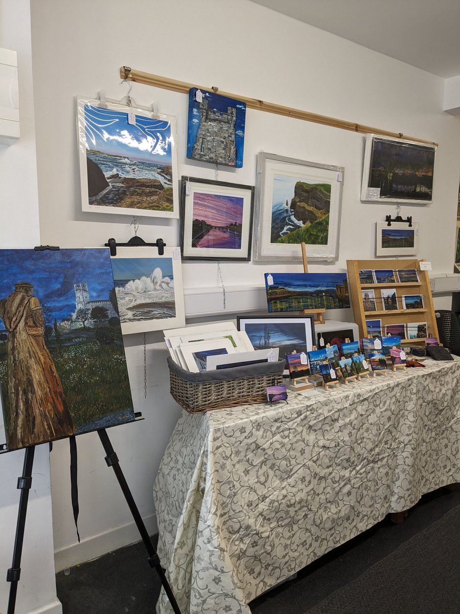 nici_quinn's tweet image. We are open until 5.30pm today and tomorrow. 19 Nicholas St for ArtLimerick PopUp Art Fair. 5 Local artists here in the @MedievalLimk
#local #art #supportlocal #paintings #prints #limerick #lovelimerick #meettheartist