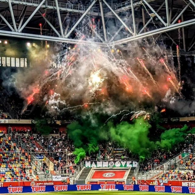 UltrasGerman's tweet photo. ⚫️⚪️🟢
Hannover 96 diese Saison🔥
#h96 https://t.co/JFyjSNnE64