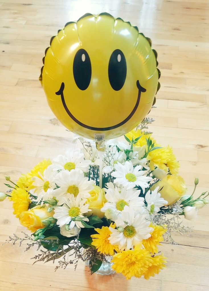 Thank you all for the lovely birthday wishes and shout outs! 🙏🏾🥰 You helped to make it a truly SPECTACULAR day!!! So much love to you all and those you love and care about and for. Keep on being kind to one another and have a mah-velous day! 🌞💗💕💋