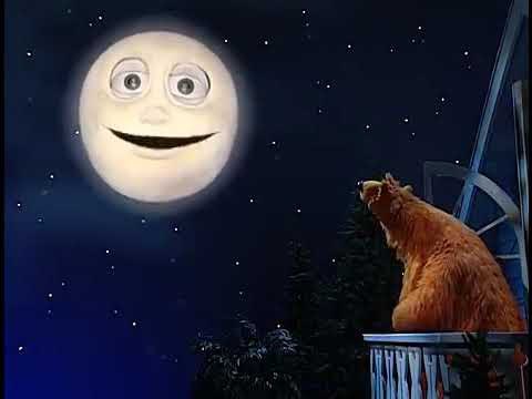 shirlpuzz's tweet photo. Luna from Bear In The Big Blue House was so non-binary https://t.co/5SKAA0lMfx