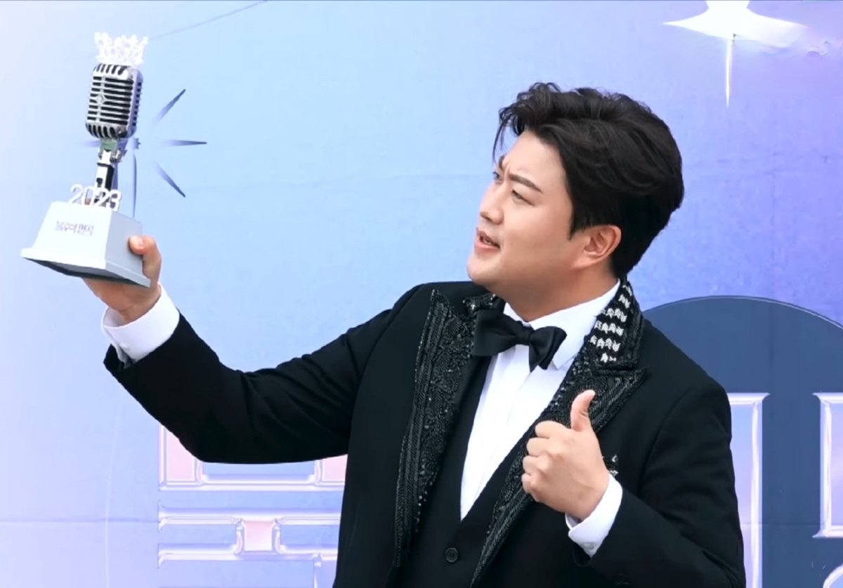 해피타임 tweet media