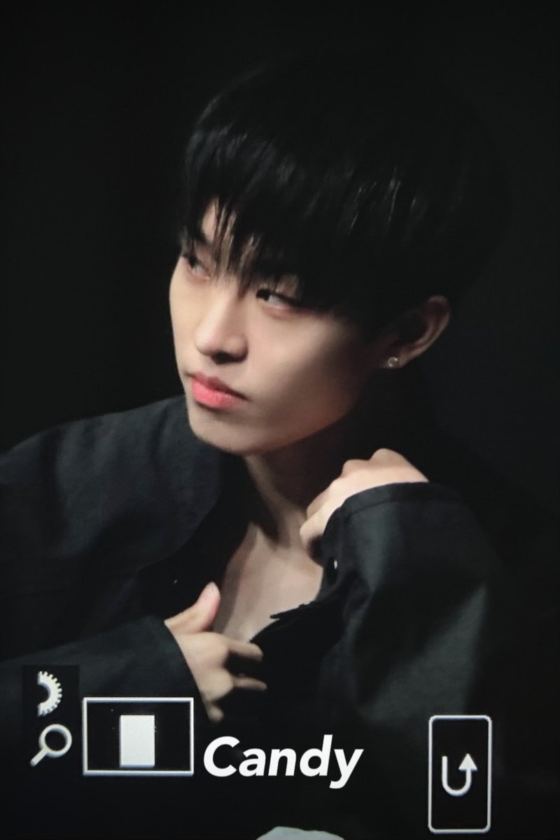 Candy031114's tweet photo. 230722 에버라인 대면

흑발석락원폼미쳤다..🖤

#ATBO #에이티비오
#석락원 #SeokRakwon https://t.co/LdmWlCUr1X