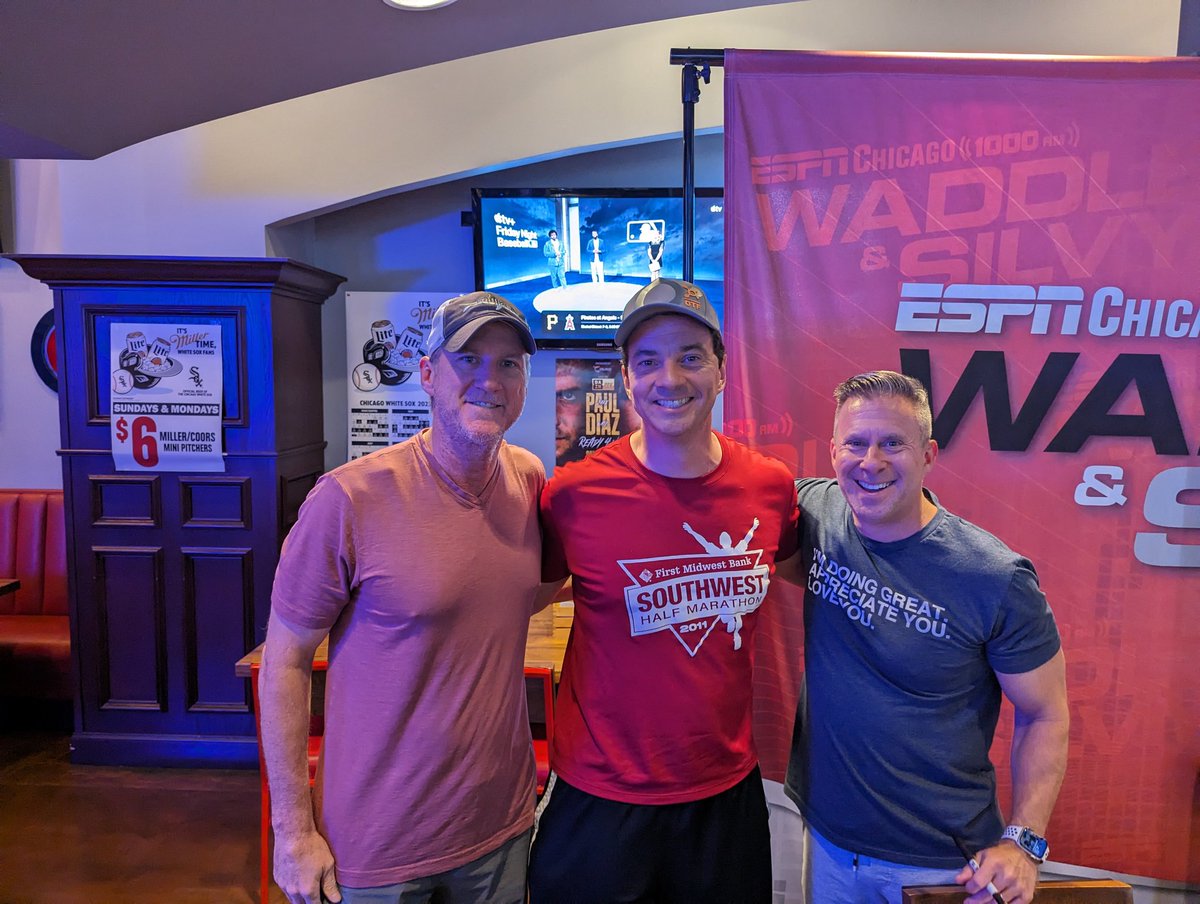 YorkScienceRyan's tweet photo. Thank you @TWaddle87 and @WaddleandSilvy for coming to Roselle!  It was great to see you in person! Love your show everyday! https://t.co/blQSDPf3W2