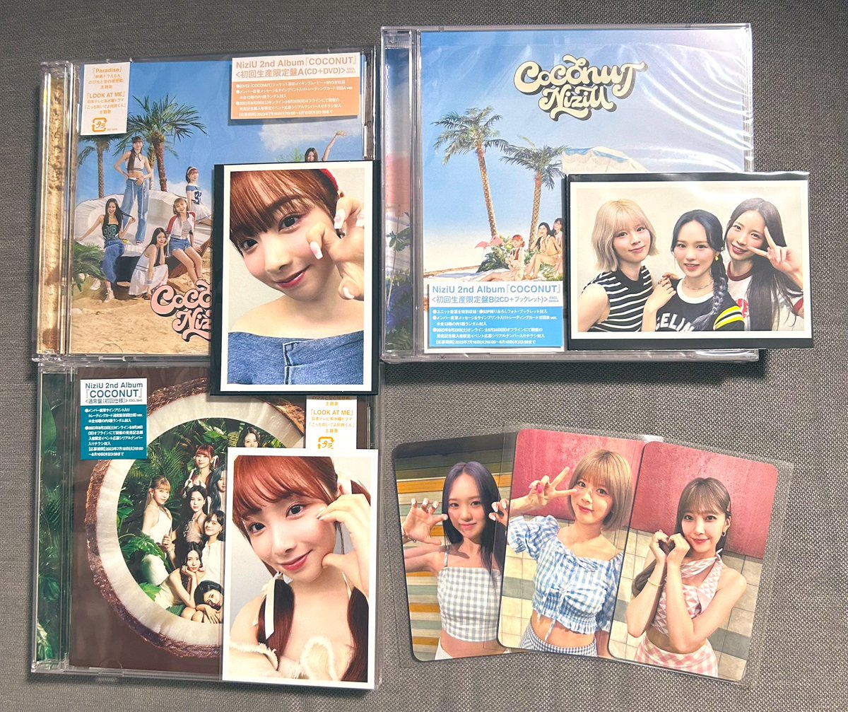 Ruru20WithU's tweet photo. 今回会場で買ったのCD3枚とタオルだけ！
特典は自由に引く方式やって順番にとるか悩んだけどバラバラで引いた！笑
満足かな😊

CDもグッズもたぶん追加しない🙅‍♀️
関東行けないのにイベントは関東が多いし、関西とオンラインで勝負しても全部行ける人には到底勝てないし負けず嫌いだからこそ諦めます https://t.co/j4AWwZZJlv
