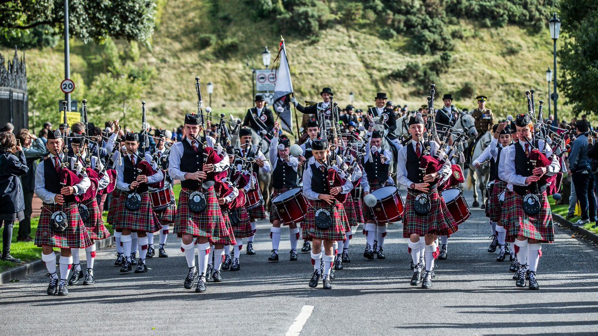 George Watson's College Pipe Band. The 280 horses are met by this award-winning pipe band at the Palace of Holyrood House and escorted as they pass the Scottish Parliament and start their climb up the Royal Mile. Join us 10th September. Photo by Phunkt #edinburgh #event #horses