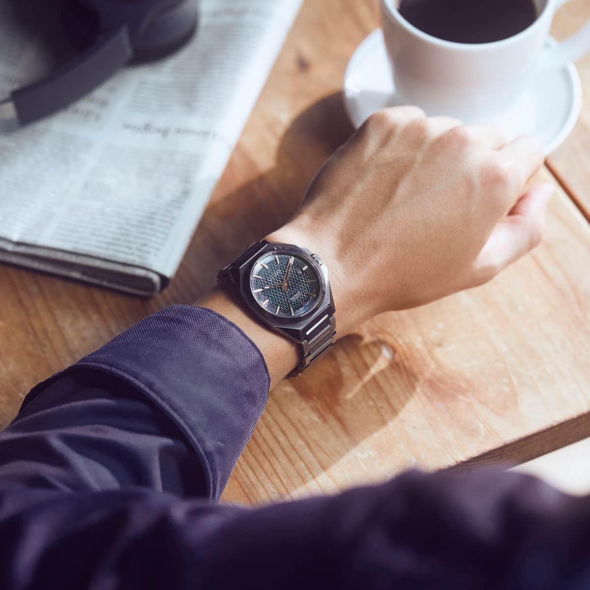 firstclasswatch's tweet image. Modern Timepieces for the Modern World ⌚️

A black ion-plated stainless steel case and unique blue dial mean that this #Citizen watch is sure to be noticed. 

Powered by an #automaticmovement, this watch seamlessly combines style and substance. 

Product Code: NA1015-81Z