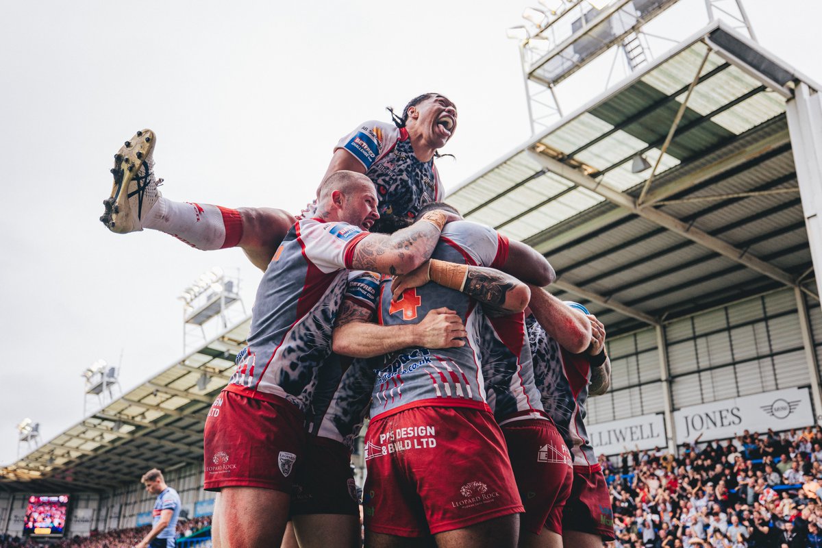 TheChallengeCup's tweet photo. 🎉 Little Old Leigh!

🏟️ Off to @wembleystadium ...

🏆 #ChallengeCup https://t.co/MU8tQqsURP