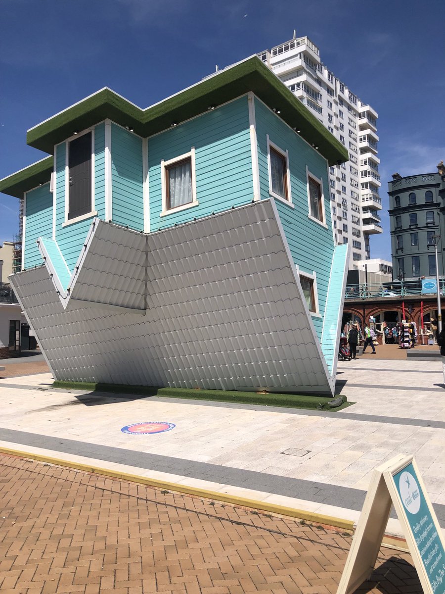 ProfJAParker's tweet photo. When you piss off your homebuilder and they build everything exactly to spec. #IncompleteContracts https://t.co/XBm6OJQxab