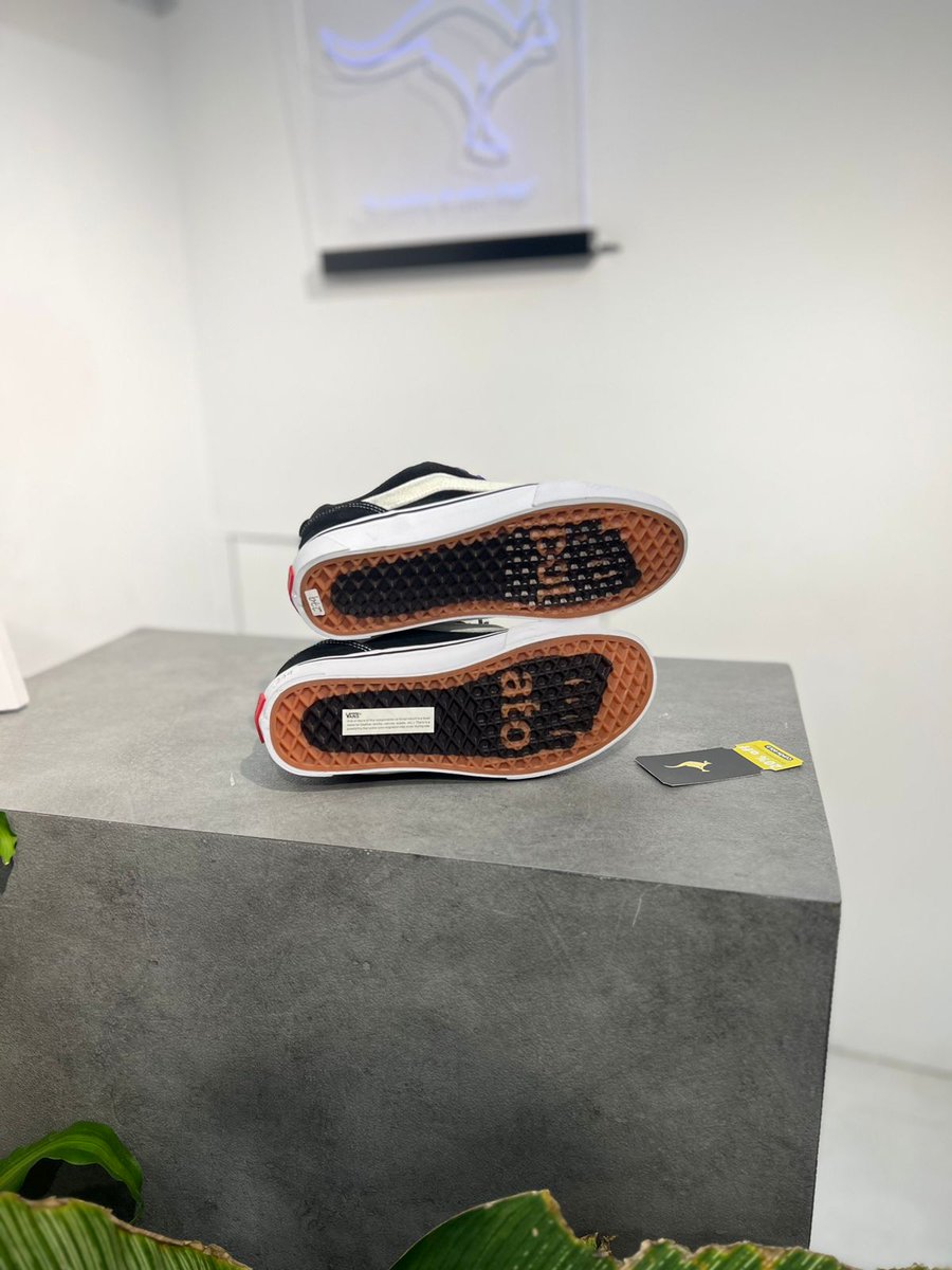 WBeholder's tweet photo. El estilo lo defines tu, solo debes creer que nada es imposible.⚡️ 

TENIS VANS POTATO //SHOP NOW// 💥
https://t.co/634ApRn84H https://t.co/PpkuMBd3gO