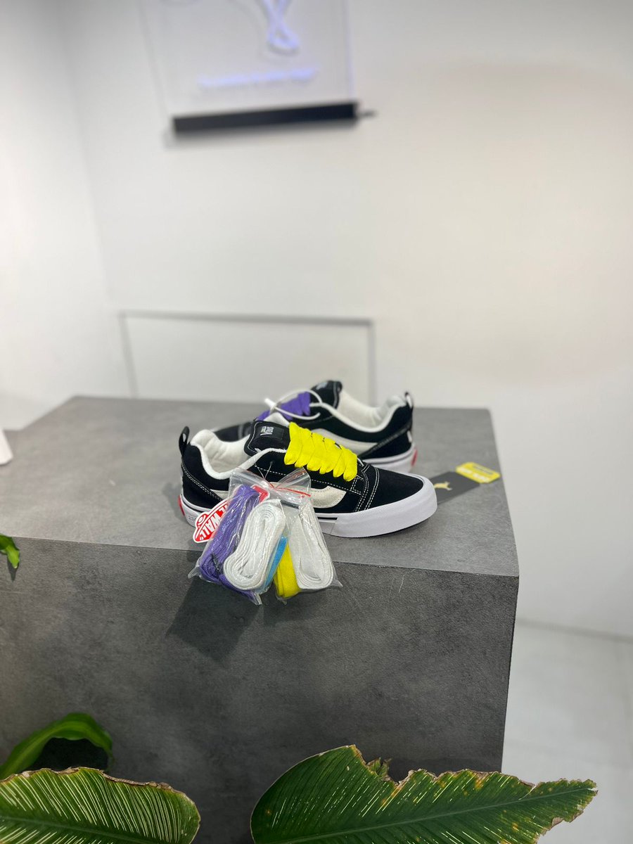 WBeholder's tweet photo. El estilo lo defines tu, solo debes creer que nada es imposible.⚡️ 

TENIS VANS POTATO //SHOP NOW// 💥
https://t.co/634ApRn84H https://t.co/PpkuMBd3gO