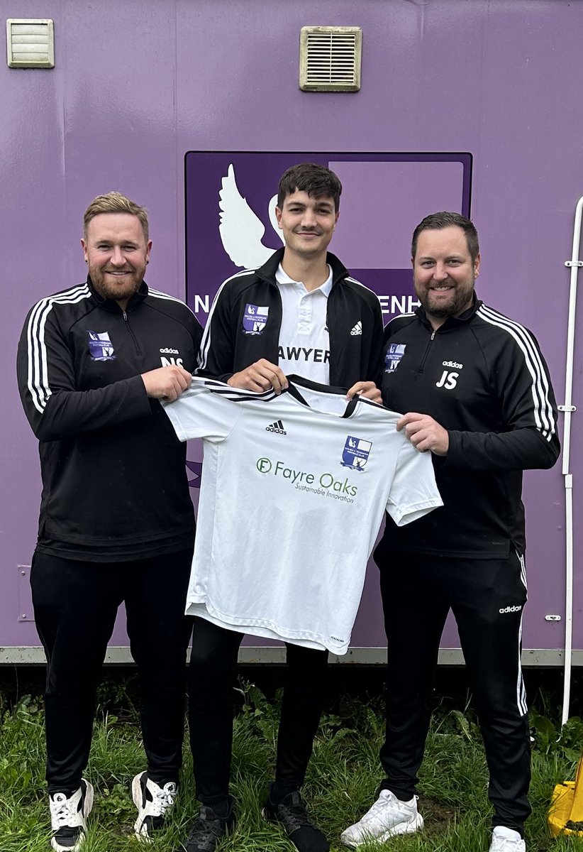 Following today’s game we are pleased to welcome Nick Buxton <a href="/nickbuxton1999/">Nick</a> to the Swags! The towering centre back has signed from Worle FC &amp; will add depth to the Swags defensive options going into the new campaign 💜

#Swags
<a href="/swsportsnews/">South West Sports News</a>