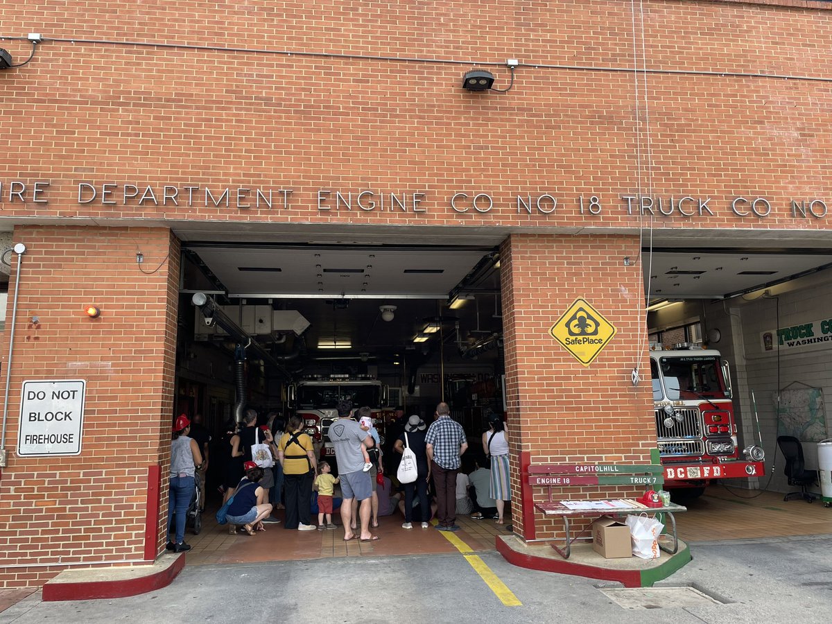 charlesallen's tweet photo. Thank you @dcfireems! So many excited kids (& big kids) to learn more about the hard work of the men & women serving at Engine 18 & Truck 7! The fire house tour is an annual tradition of #Ward6Week! https://t.co/NnAFfKgIXi