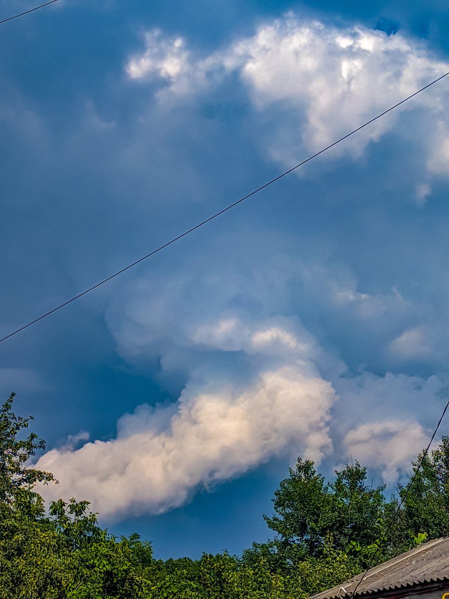 AndriyVolyn's tweet photo. @Djpuco Impressive isolated supercell in Volyn region, Ukraine https://t.co/PJgdUf1j2O