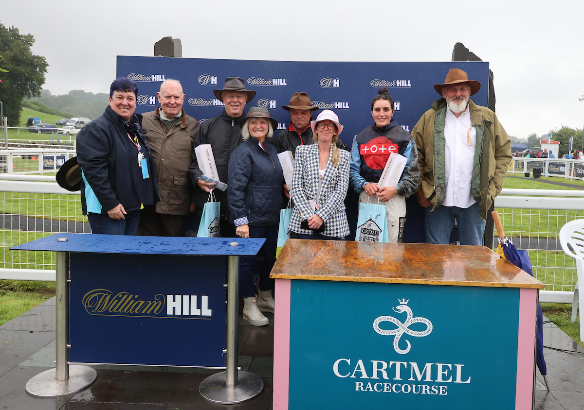 Cartmel Racecourse tweet media