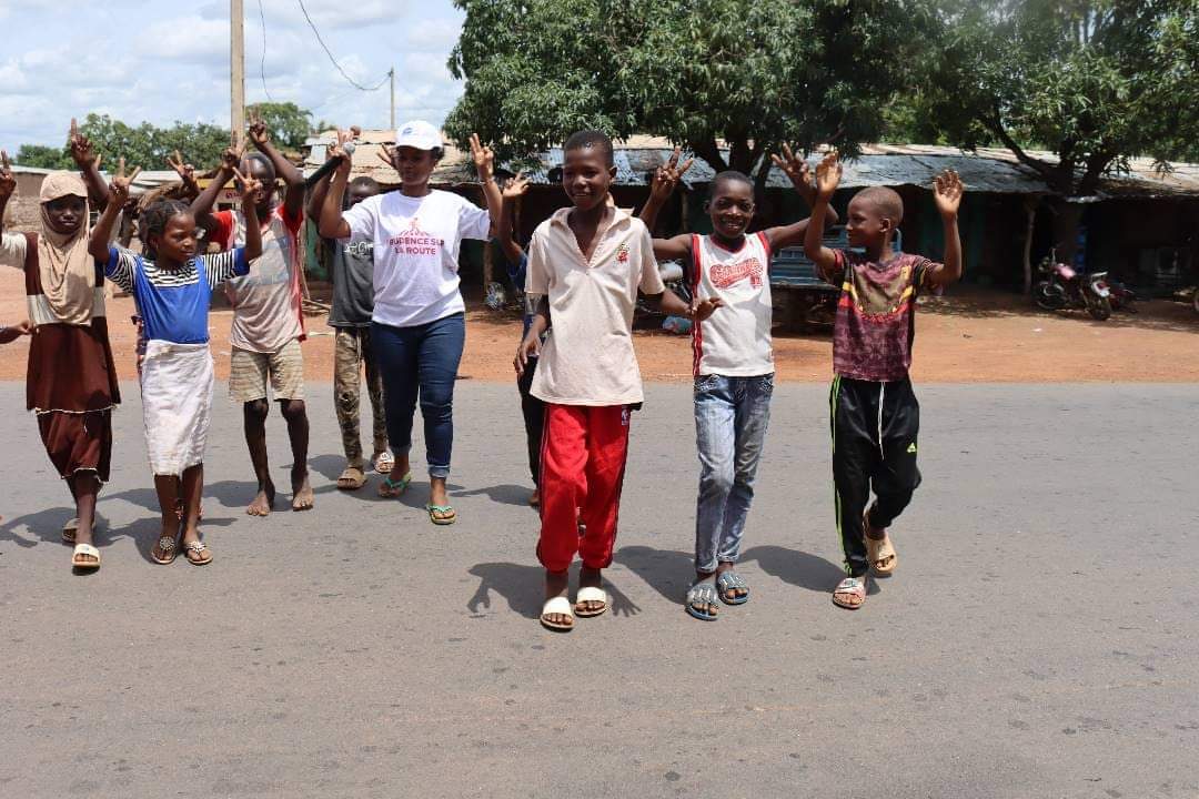 Youba_TRA's tweet photo. #Caravanedesensibilisationàlasécuritéroutièrebougouni2023 étape 📍 Bougouni / 22 juillet 2023 . 

En images 📸 sensibilisation à la sécurité routière dans la  commune de Zantiebougou. https://t.co/Z8AckX4YLG