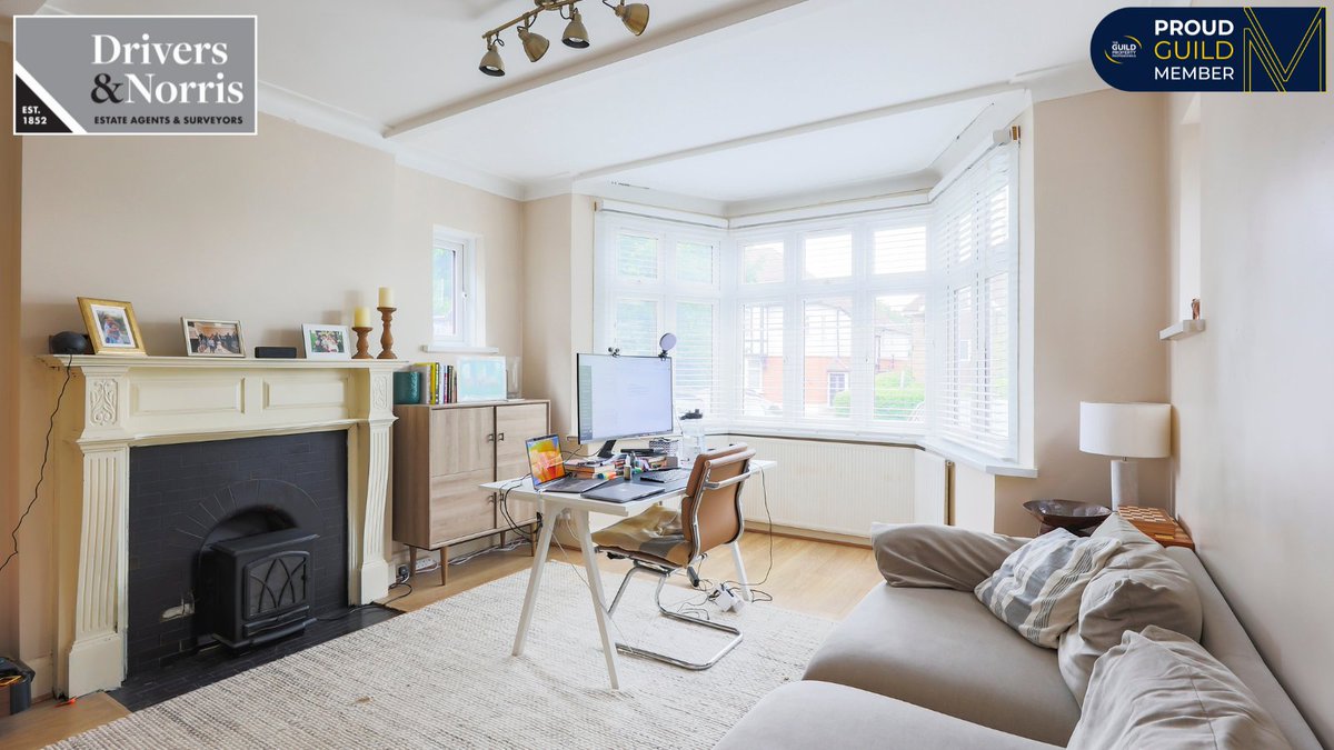 Looking for the perfect family home? Look no further! This #property is not to be missed! Perfect for a family to grow and make memories together 🏠

More details here 👉 tinyurl.com/ckxzu9cn or call us 📞 at 020 7607 5001 to arrange a viewing!

@GuildProperty 

 #FamilyHome