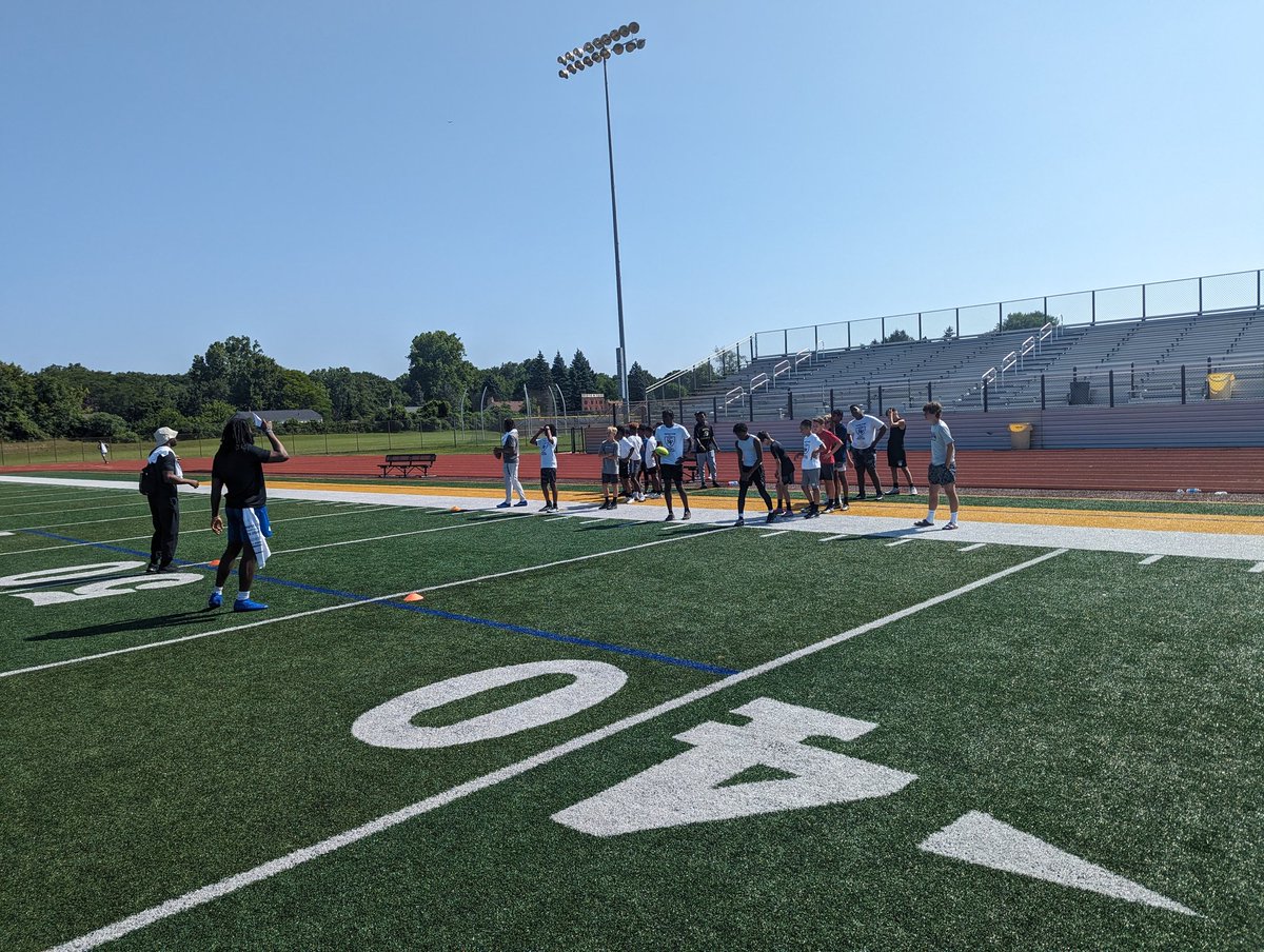 North Farmington Football (@nfraidersfball) on Twitter photo Awesome youth football camp today!
Thanks <a href="/LTU_FB/">LTU Football</a> and their players who volunteered, Coach Ross Weaver and the NFWB Vikings for making this an outstanding event!
#GoRaiders Awesome youth football camp today!
Thanks <a href="/LTU_FB/">LTU Football</a> and their players who volunteered, Coach Ross Weaver and the NFWB Vikings for making this an outstanding event!
#GoRaiders