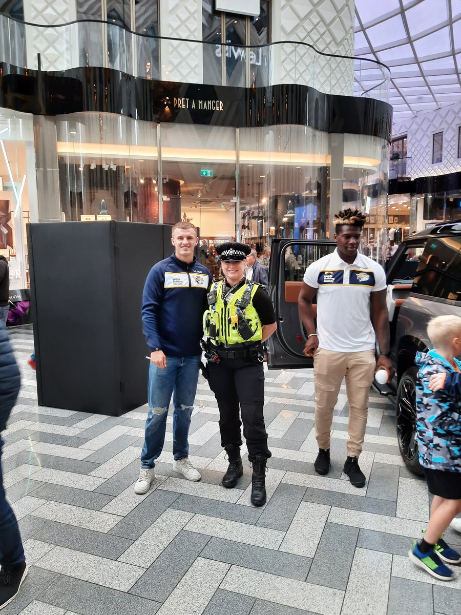 Great to link up with @leedsrhinos again for the first time since the work we did for the #RobBurrowLeedsMarathon back in May. Our partnerships are key to keeping our communities safe. #ProjectServator #TogetherWeveGotItCovered