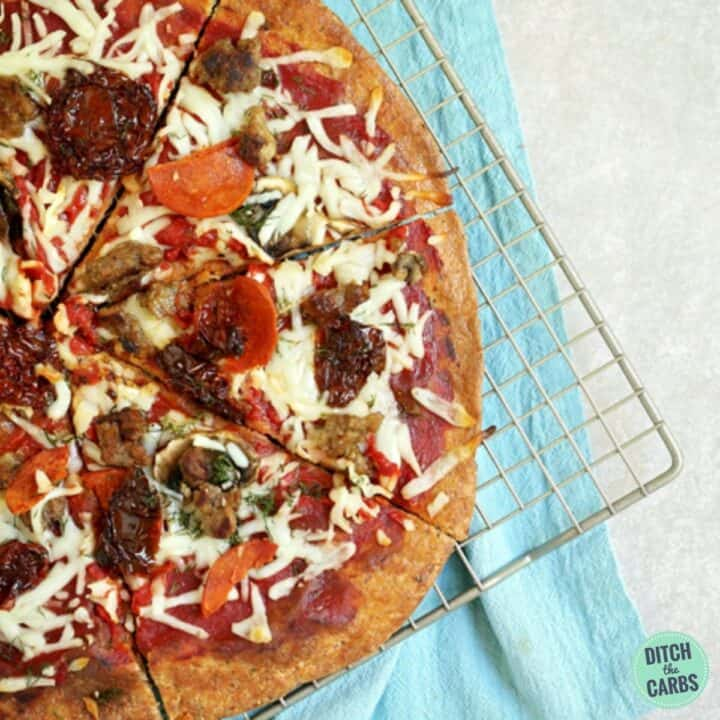 What's your go-to #ketopizza toppings?! We love this crust recipe: ditchthecarbs.com/fat-head-pizza/