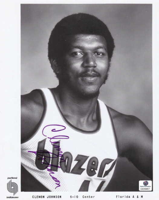 77Blazers's tweet photo. July 22 1978 - The @trailblazers finish their summer league schedule undefeated at 6-0. #Blazers coach #JackRamsay invited 6 of the players, including #KeithHerron, #KimAnderson, & #ClemonJohnson.
#RipCity https://t.co/5zEXxkEHaN