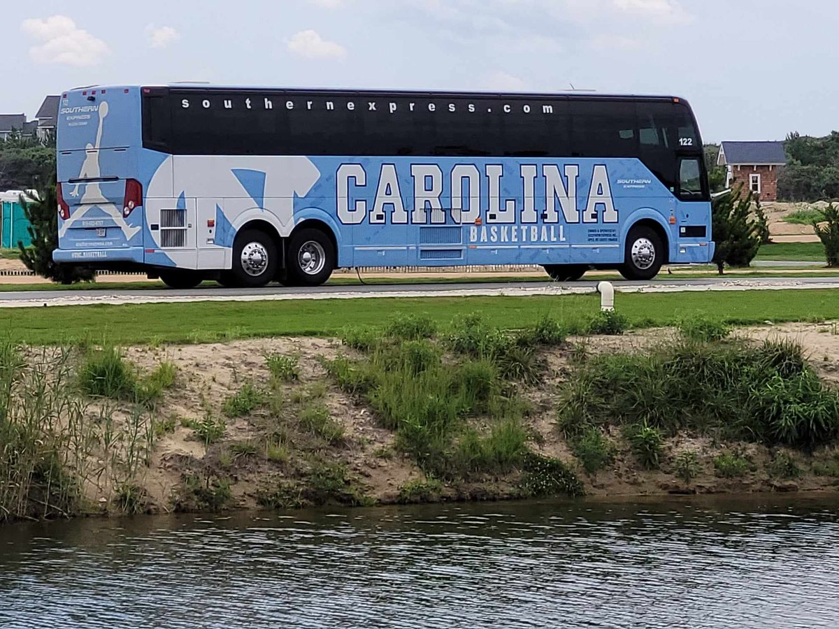 RT @SamWalkerOBX: Spotted in Corolla just now. @UNC_Basketball players on the OBX for autograph session last night. https://t.co/JTSguhOMou