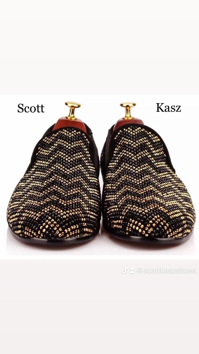la_kasz's tweet image. Rhinestone loafers ( Black &amp;amp; Gold)
It's rich, it's classy and it's durable.
#rhinestones
#luxuryformen #worldwidedelivery