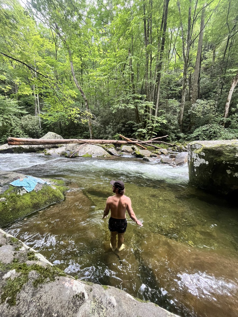 Ronnie James tweet media