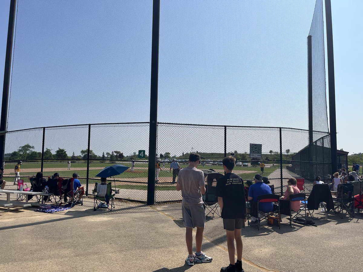GoodDay4TheRam's tweet image. Best baseball weekend of the year with the annual AJR tournament taking place. Every field in Grayslake being utilized. Kudos GLPD as fields look great and GYBA volunteerism off the charts. It’s a baseball community. #thisiswhatwedo ⁦@GYBA_Official⁩