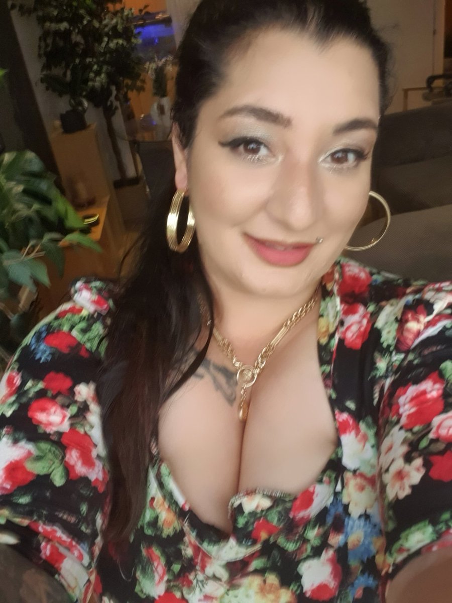 CashPointUk20's tweet photo. Your cash  belongs to Me!
#findome #mistress #FindomBrat #Femdome  #bbw #cash #PIG #moneyslaves #blackmail #sissyfication https://t.co/Wivlm3cBsO