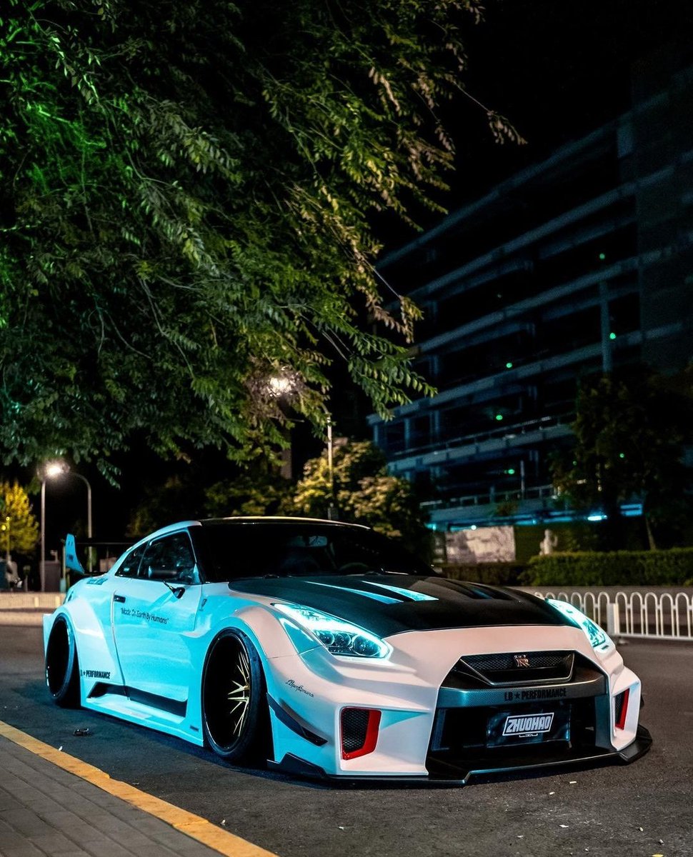 LB Nissan GTR-R35