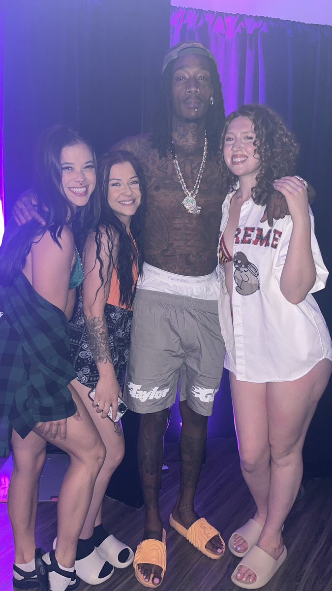 Wiz Khalifa tweet media