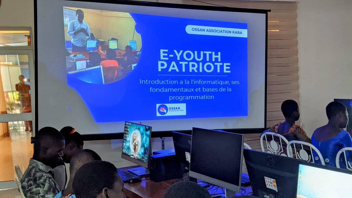 agbarth's tweet photo. #E_YouthPatriot 💙

Je suis ravi de vous annoncer que le projet #E_YouthPatriot a été un grand succès dans les 3 régions cibles notamment à Kara dans la commune #Kozah1 ! 

Nous avons eu un groupe de jeunes très enthousiastes avec l’envie d’en apprendre encore plus dans le…1/n https://t.co/58riEQdGgz