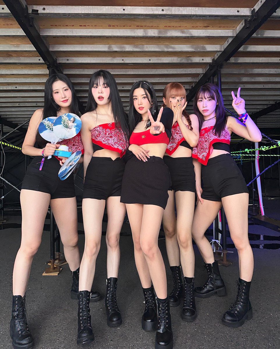 [📸] 230722 Kwon Eunbi silver_rain.__ Instagram Update

"#/WATERBOMB2023 #/워터밤 🌊
 #/waterbomb2023 #/nagoya 💋

@/waterbomb_nagoya_official ♥️
@/waterbomb_official 🌊"

🔗 instagram.com/p/Cu_9NS4rCZH/…

<a href="/KWONEUNBI/">권은비 (KWON EUNBI)</a> #KWONEUNBI
#권은비 #ウンビ #クォンウンビ