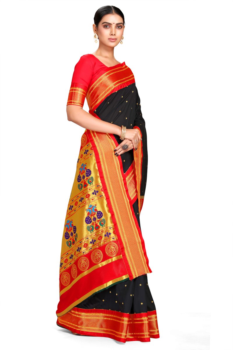 varkala's tweet photo. Shridevi Black: Paithani Soft Silk Kadiyal Maharani Pallu Saree 👇
Explore The Collection of Beautifully Designed Sarees From The Collection of Varkala Silk Sarees. Each Piece Is Elegantly Crafted And ... https://t.co/yhFd3jVFwm https://t.co/EDsQ5t1Z3F