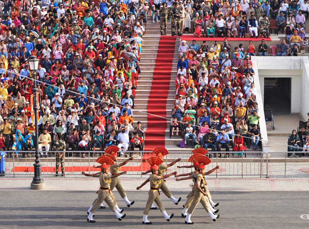 Feel the pulse of patriotism surge through your veins as you witness the electrifying Wagah Border ceremony in Punjab!

#ProudlyIndian #WagahBorderVibes #EnergizingPatriotism #WagahBorder #Amritsar #Punjab #GoldenCity #HyattRegencyAmritsar #HyattRegency #WorldOfHyatt