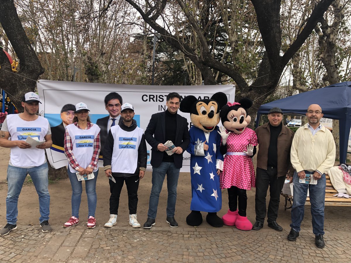 nazaetchepare's tweet photo. Hola, estuvimos en José C. Paz junto a Cristian García, nuestro candidato a Intendente, conversando con los vecinos y difundiendo nuestra propuesta electoral. https://t.co/UtjeI9Vw5W