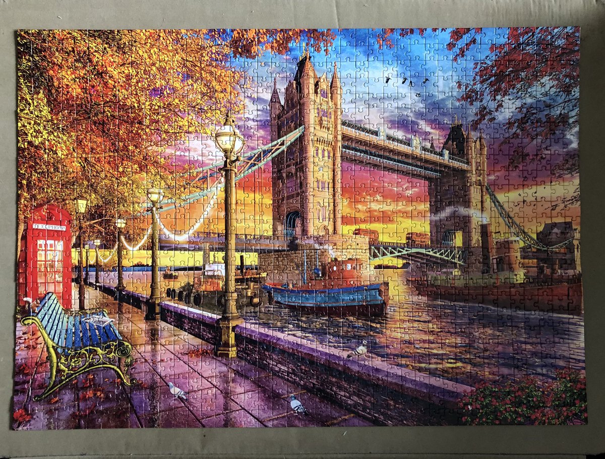AlisonLeanneC's tweet photo. Discharge day, so the last @RoyalLondonHosp room with a view. We’ve loved spotting Tower Bridge out the window, whilst completing this jigsaw.
Top tip, if you’re doing #VideoTelemetry take a jigsaw with you. Passes the time & popular with staff! @NHSBartsHealth @epilepsysociety https://t.co/HbkCUjHOsB