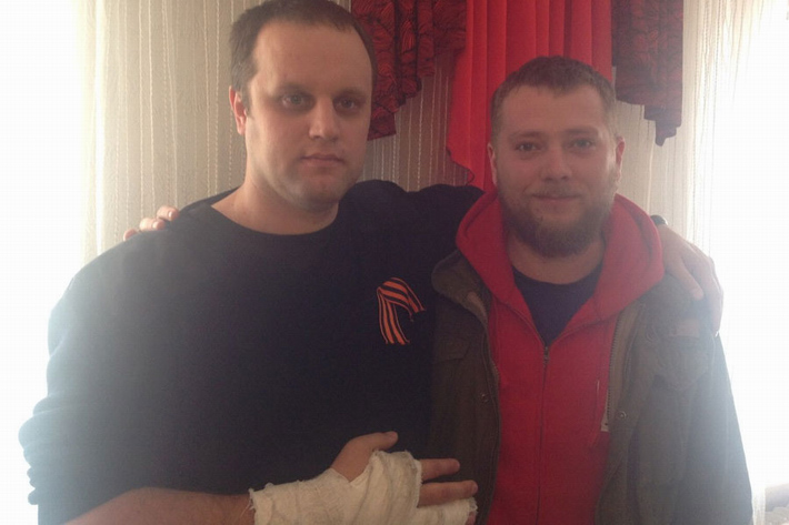 den_kazansky's tweet photo. Для понимания, кого на самом деле сегодня ликвидировали ВСУ.

Ростислав Журавлев - конечно же никакой не журналист. Этот ублюдок с первых дней марта 2014 разжигал в Донецке войну, вместе с Губаревым штурмовал Донецкую ОГА, а затем убивал и грабил людей в составе одной из банд ЛНР https://t.co/iLDNlVGnTr