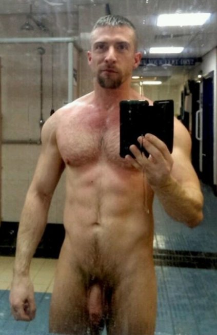 TuckyLucker's tweet photo. Mornin fellas &happy #Dadderday 2all who observe &appreciate a mature dude maybe it's your boss or the co-worker u roomed w/ at that sales convention or maybe your baseball coach long ago or your best friend's dad who always left the bathroom door open when he took a shower https://t.co/nSBI87rWy1