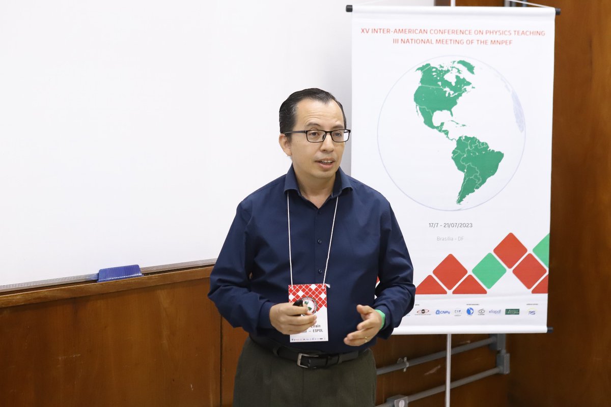 FisicaPPL_ESPOL's tweet photo. Felicitamos a nuestro coordinador el Máster Eduardo Montero Carpio @emonteroec de @FCNM_Espol @espol, por su destacada ponencia oral en la XV edición de la Conferencia Interamericana de Educación en Física - #CIAEF y III Encuentro Nacional del @MnpefS https://t.co/SvWXA3T1fe